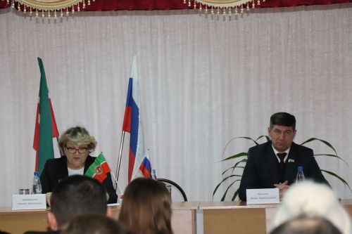 В Турноясе состоялась встреча руководства района с сельчанами