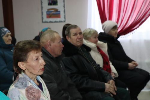 В Турноясе состоялась встреча руководства района с сельчанами