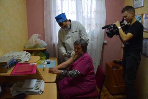 Нурлатские журналисты вакцинировались против кори