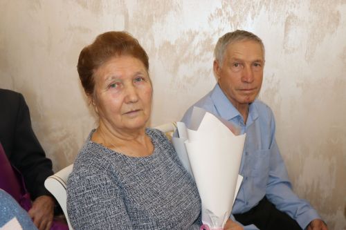 В Нурлате чествовали юбиляров семейной жизни (фоторепортаж)