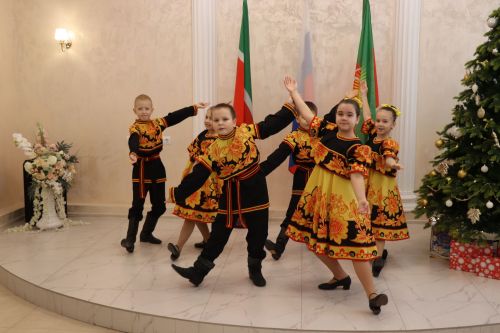В Нурлате чествовали юбиляров семейной жизни (фоторепортаж)