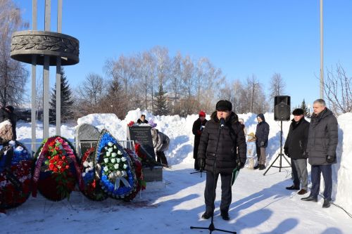В День вывода советских войск из Афганистана в Нурлате прошел торжественный митинг