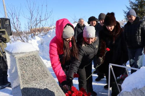 В День вывода советских войск из Афганистана в Нурлате прошел торжественный митинг