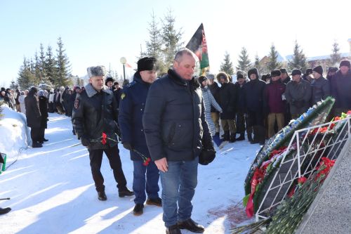 В День вывода советских войск из Афганистана в Нурлате прошел торжественный митинг