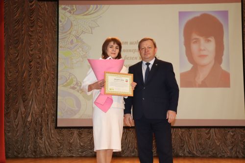 В Нурлате прошел I межрегиональный творческий фестиваль «Талант – твой дар бесценный»