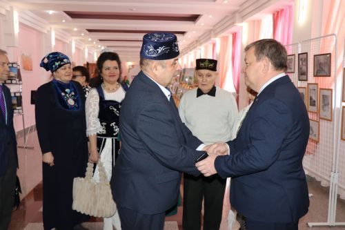 В Нурлате прошел I межрегиональный творческий фестиваль «Талант – твой дар бесценный»