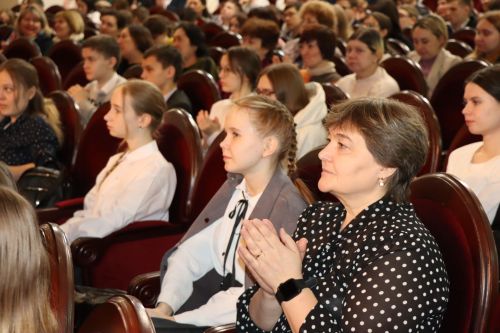 В Нурлате прошел I межрегиональный творческий фестиваль «Талант – твой дар бесценный»