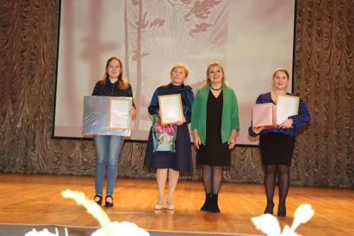 В Нурлате прошел I межрегиональный творческий фестиваль «Талант – твой дар бесценный»