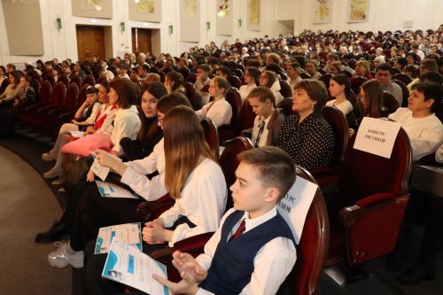 В Нурлате прошел I межрегиональный творческий фестиваль «Талант – твой дар бесценный»