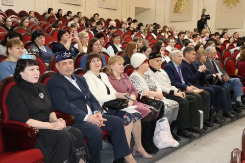 В Нурлате прошел I межрегиональный творческий фестиваль «Талант – твой дар бесценный»
