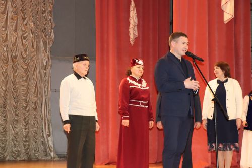 В Нурлате прошел I межрегиональный творческий фестиваль «Талант – твой дар бесценный»
