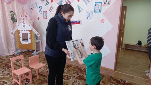 Среднекамышлинский детский сад посетили сотрудники Нурлатского Дома Дружбы народов