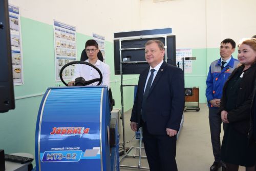В Нурлатском аграрном техникуме прошла мини-ярмарка вакансий