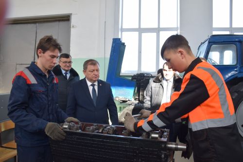 В Нурлатском аграрном техникуме прошла мини-ярмарка вакансий
