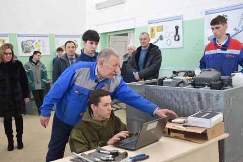 В Нурлатском аграрном техникуме прошла мини-ярмарка вакансий