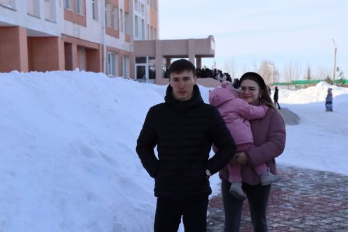 Зайнуллины из Нурлата впервые проголосовали за Президента России всей семьей