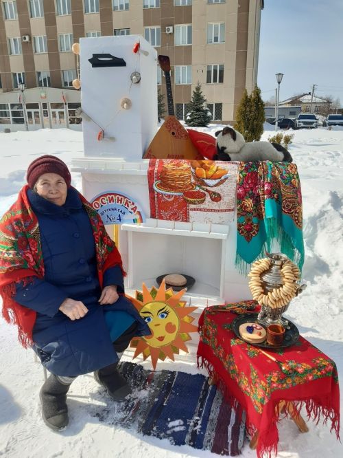 Фотозона Нурлатского детского сада Росинка не оставила равнодушным ни одного гостя Масленицы