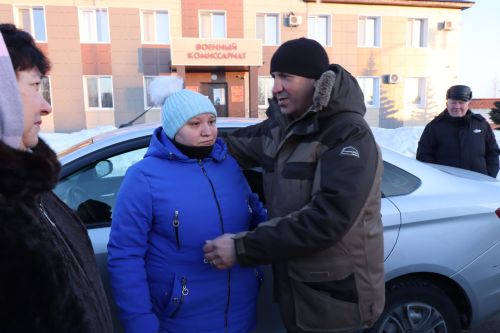 Нурлатцы проводили очередную группу добровольцев