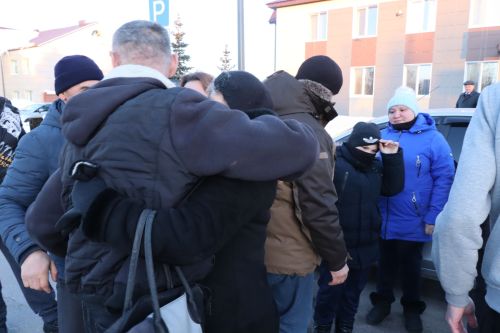 Нурлатцы проводили очередную группу добровольцев