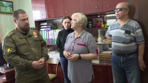 Члены нурлатского общества слепых собрали для участников СВО гуманитарную помощь