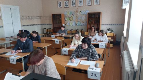 Сегодня в школе №3 прошла Всероссийская акция «Сдаем вместе.  День сдачи ЕГЭ родителями»
