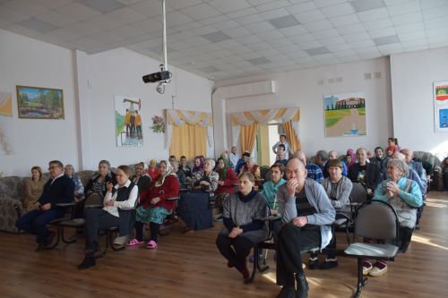 В Нурлатском доме - интернате для престарелых и инвалидов состоялся праздничный концерт
