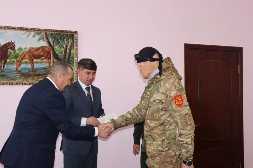 В Нурлате участникам СВО вручили удостоверение боевых действий