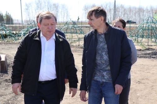 Глава Нурлатского района посетил фермерское хозяйство “Цветуния”