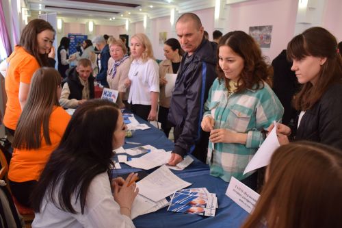 В Нурлате прошла Всероссийская ярмарка трудоустройства