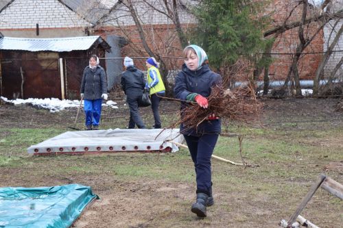 В Нурлате проходит субботник