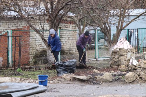 В Нурлате проходит субботник