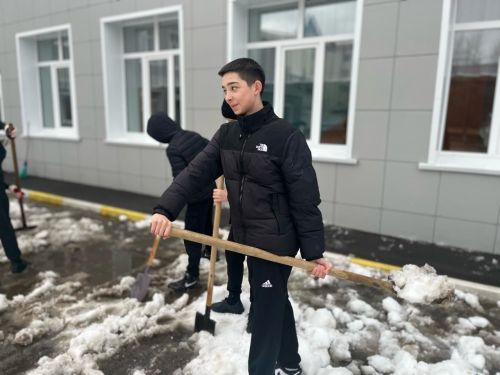 Субботник прошел в первой городской школе Нурлата