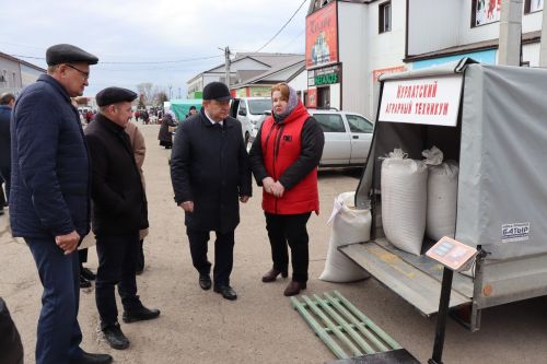 Ярмарка в Нурлате особенно порадовала садоводов