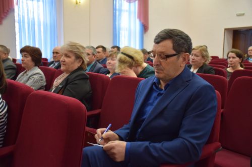 Нурлатские пчеловоды обсудили проблемные вопросы на совещании