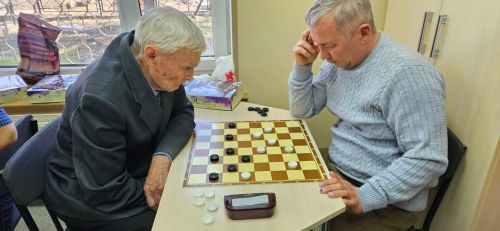 Нурлатские шахматисты и шашисты померились силами с соседями из Аксубаевского района