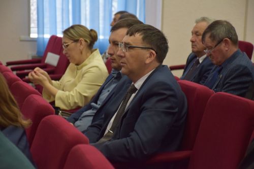Нурлатские пчеловоды обсудили проблемные вопросы на совещании