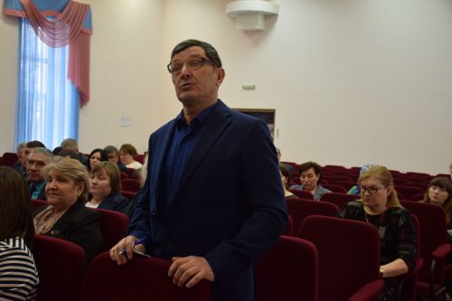 Нурлатские пчеловоды обсудили проблемные вопросы на совещании