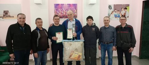 Михаил Безруков выиграл Кубок района по шахматам