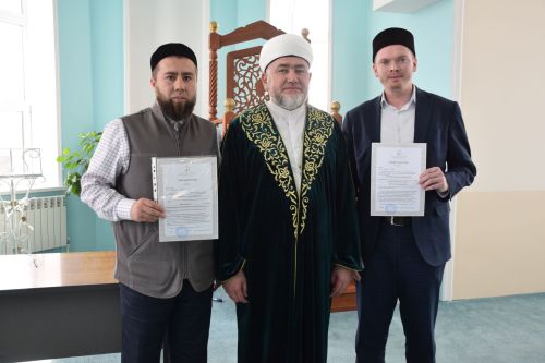 В двух мечетях Нурлата официально назначили имам-хатыйбов