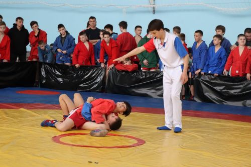 Более 250 спортсменов собрались в Нурлате на республиканские соревнования по самбо (+ФОТОРЕПОРТАЖ)
