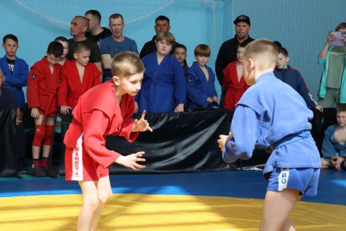 Более 250 спортсменов собрались в Нурлате на республиканские соревнования по самбо (+ФОТОРЕПОРТАЖ)