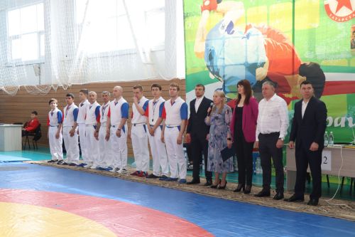 Более 250 спортсменов собрались в Нурлате на республиканские соревнования по самбо (+ФОТОРЕПОРТАЖ)