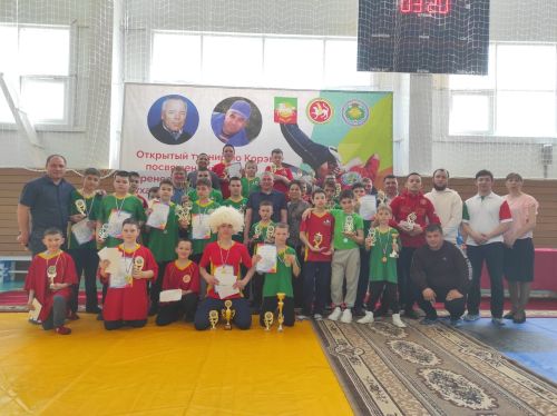 В Нурлате почтили память известных тренеров-преподавателей