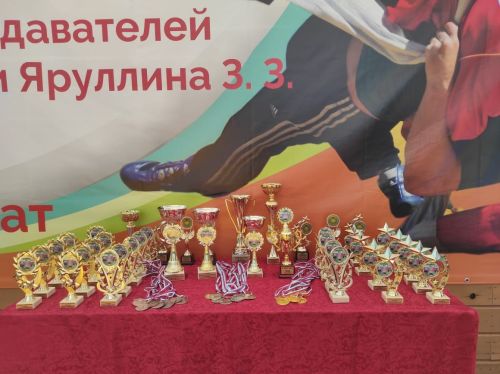 В Нурлате почтили память известных тренеров-преподавателей