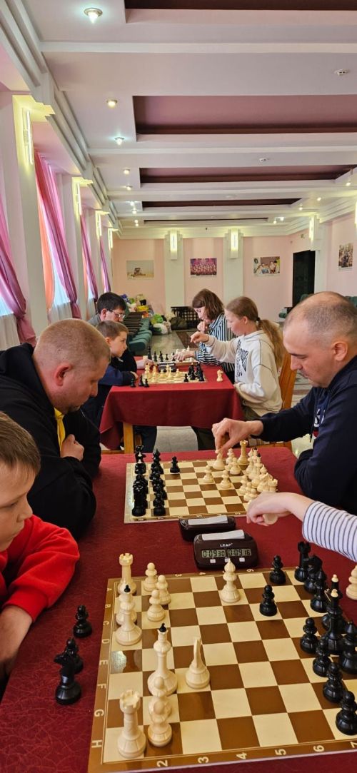 В Нурлате шахматный турнир, посвященный Году семьи, объединил поколения