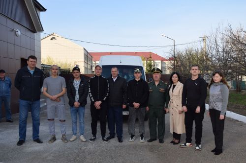 Нурлатцы проводили призывников на срочную службу