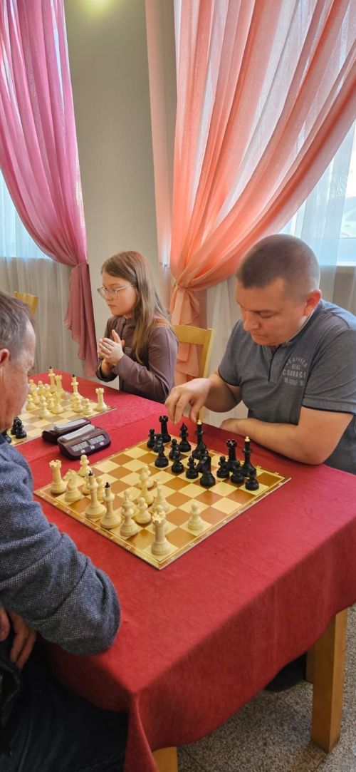 В Нурлате шахматный турнир, посвященный Году семьи, объединил поколения