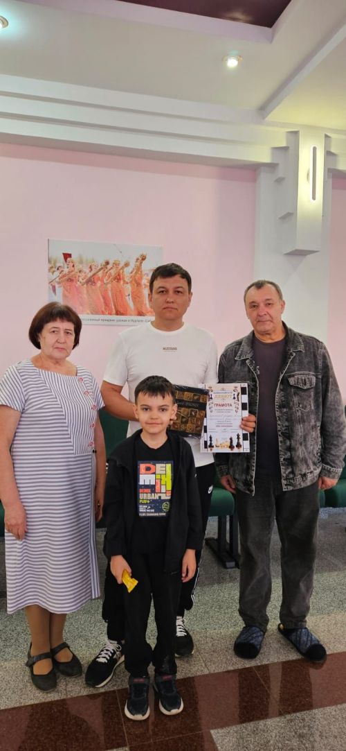 В Нурлате шахматный турнир, посвященный Году семьи, объединил поколения