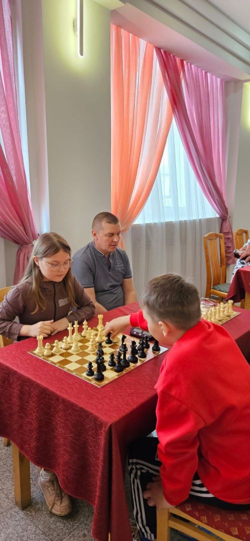 В Нурлате шахматный турнир, посвященный Году семьи, объединил поколения