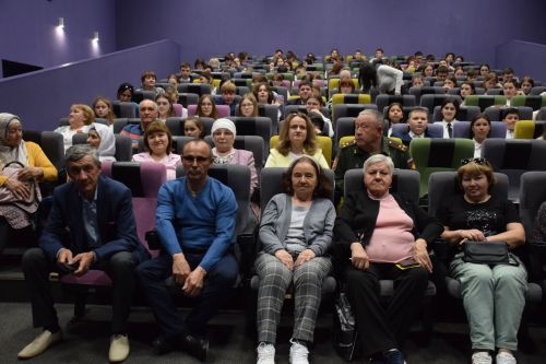 В Нурлатском культурно-досуговом центре «Грани» состоялась встреча с ликвидаторами чернобыльской катастрофы